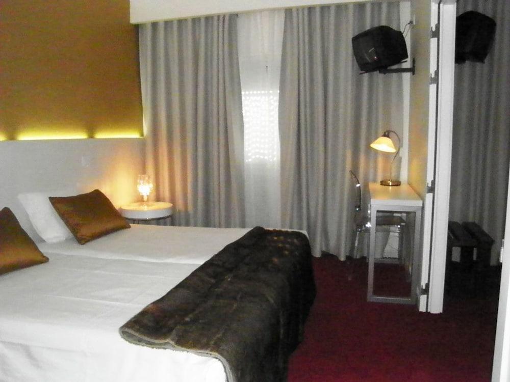 Hotel Lagoa Dos Pastorinhos Fatima Bagian luar foto
