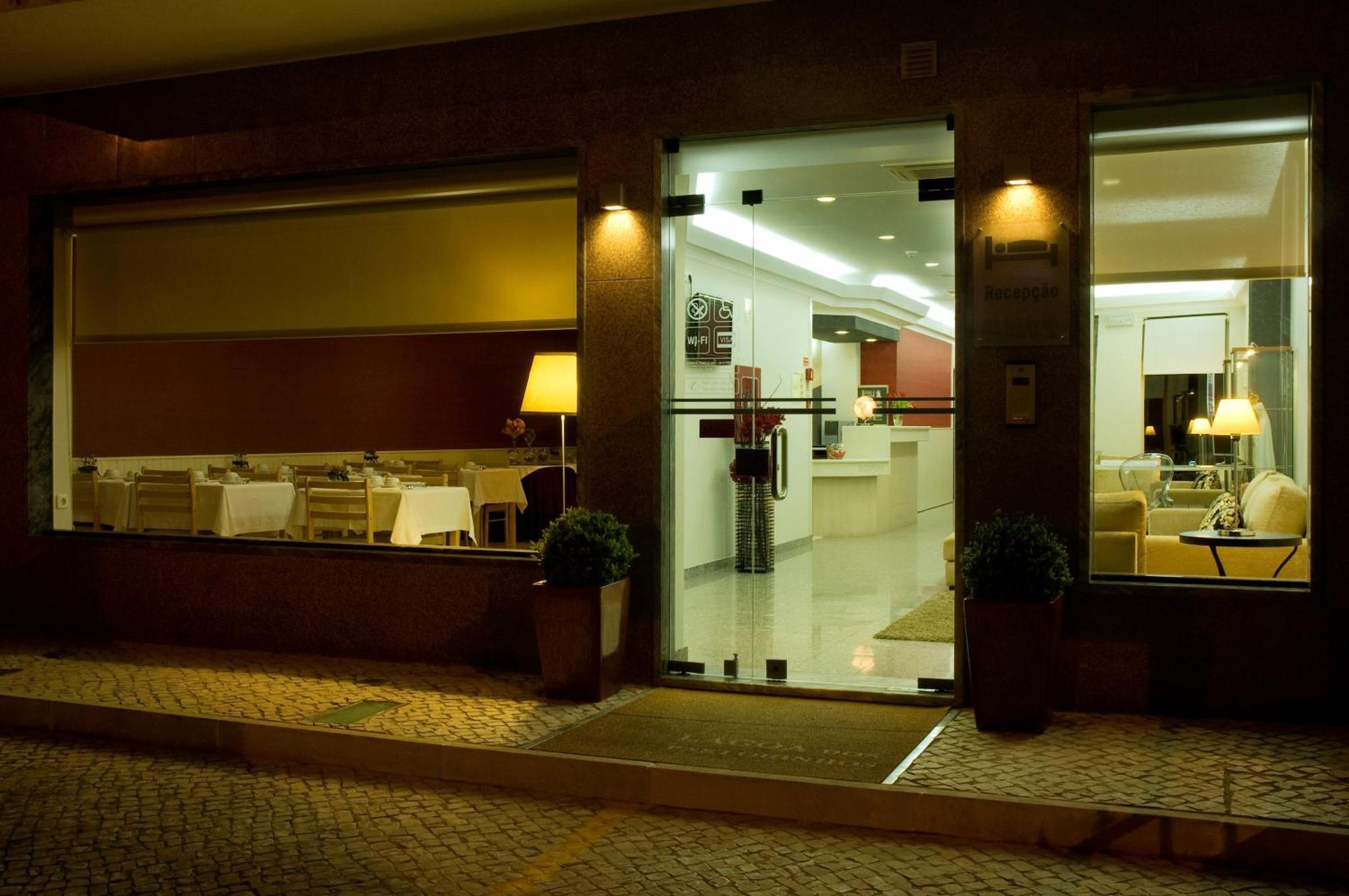 Hotel Lagoa Dos Pastorinhos Fatima Bagian luar foto